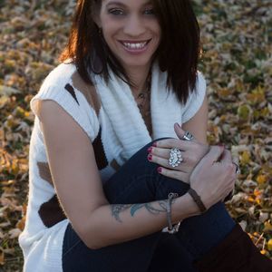 Meet your Posher, Becca